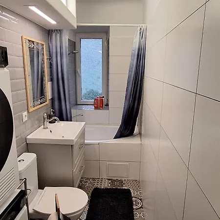 Mezaparks Appartment, Private Parking * Riga